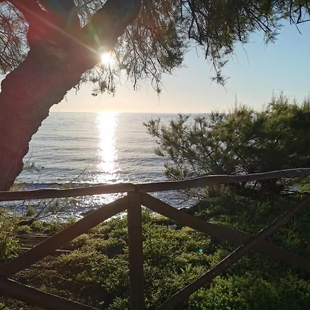 Sole Dello Jonio بيت ضيافة 3*